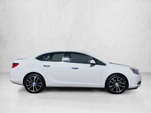 Used 2017 Buick Verano Sport Touring image 4