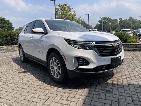 Used 2023 Chevrolet Equinox LT image 7