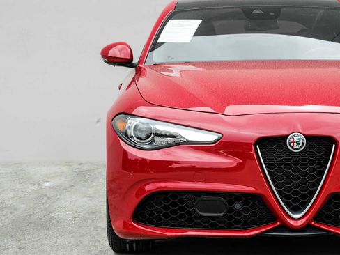 Used 2022 Alfa Romeo Giulia Ti AWD/4WD image 47