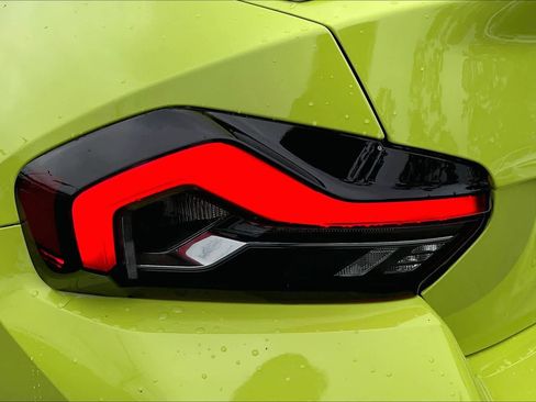 Used 2025 BMW M2 image 27