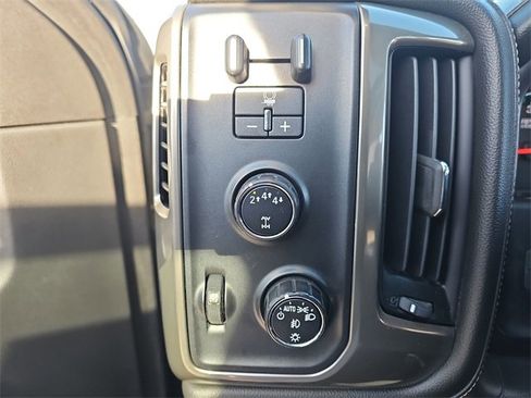 Used 2017 Chevrolet Silverado 2500 High Country image 26