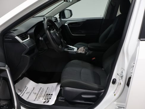 Used 2024 Toyota RAV4 LE image 10