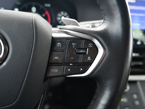 Used 2024 Lexus GX 550 w/ Cold Area Package image 21