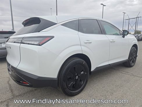 New 2025 Nissan Murano SV image 4