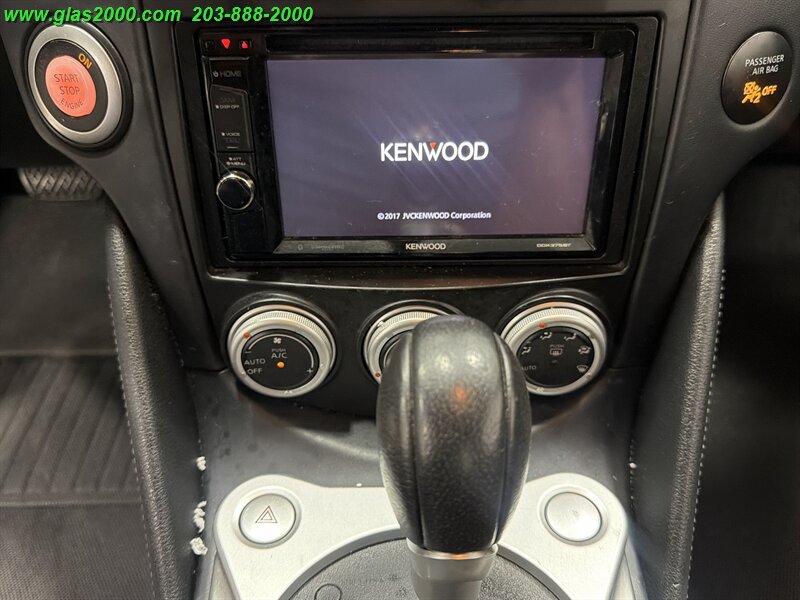 Used 2016 Nissan 370Z Coupe RWD image 11
