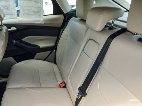 Used 2015 Ford Focus Electric Hatchback FWD image 15