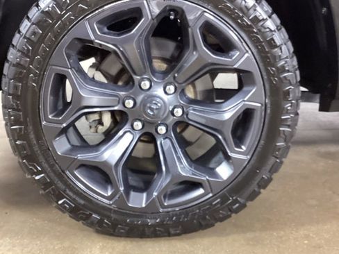 Used 2021 RAM 1500 Limited w/ Night Edition AWD/4WD image 39