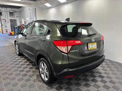 Used 2017 Honda HR-V LX image 4