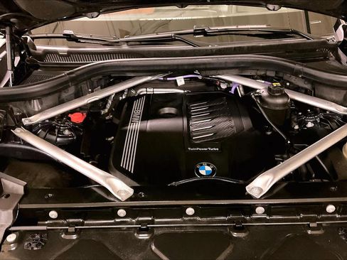 Certified 2022 BMW X5 sDrive40i w/ Premium Package image 29
