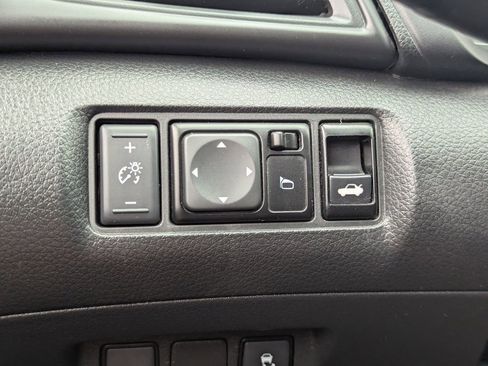 Used 2019 Nissan Sentra S FWD image 27