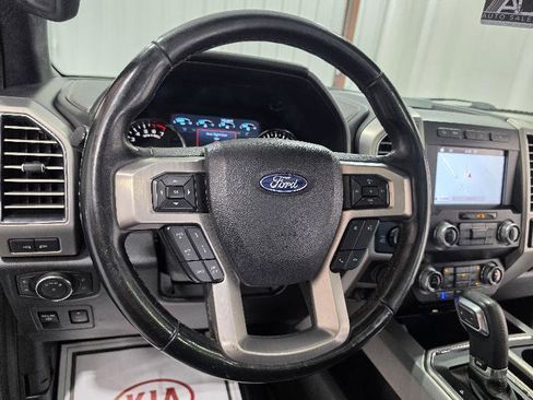 Used 2019 Ford F150 Platinum w/ Equipment Group 701A Luxury AWD/4WD image 16