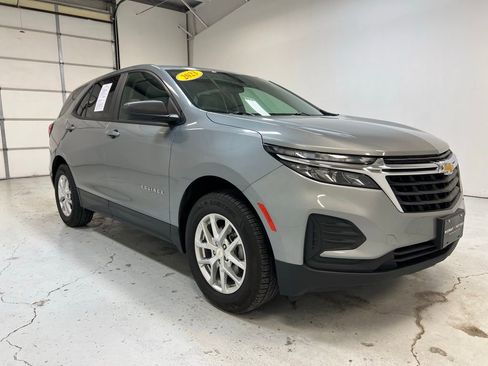 Used 2023 Chevrolet Equinox LS w/ LPO, Floor Liner Package AWD/4WD image 8