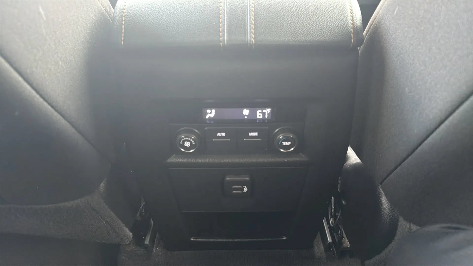 Used 2019 Chevrolet Traverse LT AWD/4WD image 17