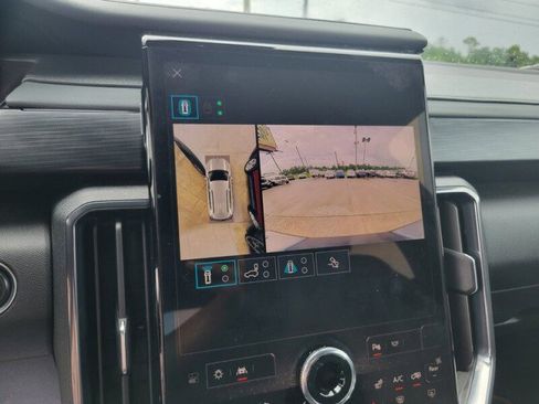 Used 2024 GMC Acadia AT4 w/ Super Cruise Package image 19