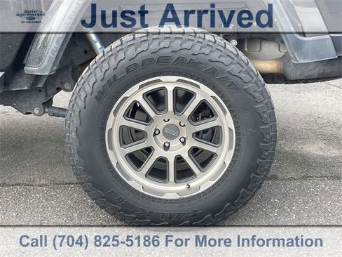 Used 2020 Jeep Gladiator Overland image 5