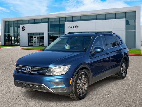 Used 2019 Volkswagen Tiguan SE w/ Panoramic Sunroof Package image 1