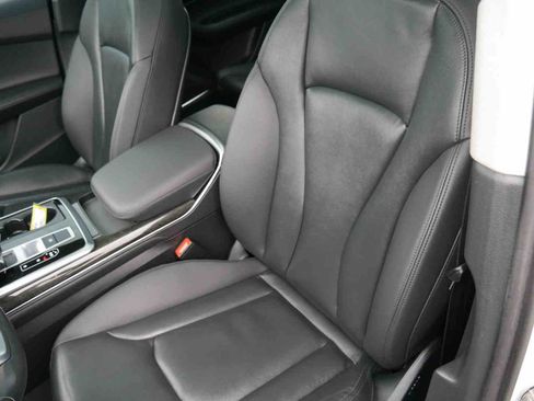 Used 2023 Audi Q7 3.0T Premium Plus image 34