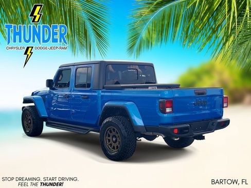 Used 2023 Jeep Gladiator Sport AWD/4WD image 4