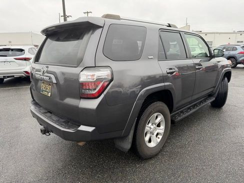 Used 2019 Toyota 4Runner SR5 Premium image 6