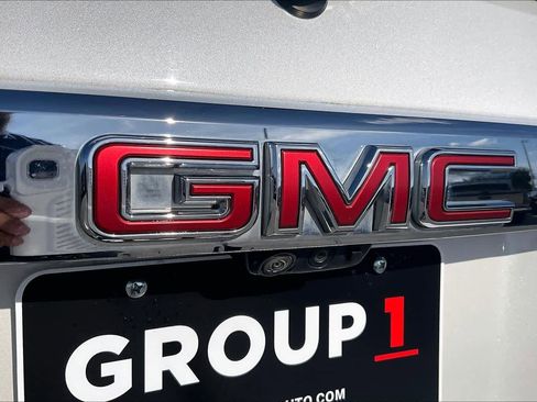 Certified 2023 GMC Acadia Denali w/ Denali Ultimate Package image 30