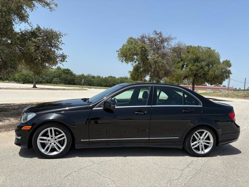 Used 2014 Mercedes-Benz C 250 Sedan image 9