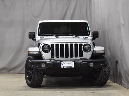 Used 2022 Jeep Wrangler Unlimited Sahara image 4