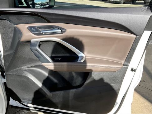 Used 2025 Audi Q5 Premium w/ Convenience Package image 21