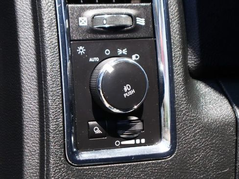 Used 2017 RAM 2500 Laramie w/ Convenience Group AWD/4WD image 17