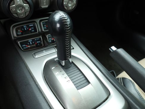 Used 2011 Chevrolet Camaro LT w/ RS Package image 9