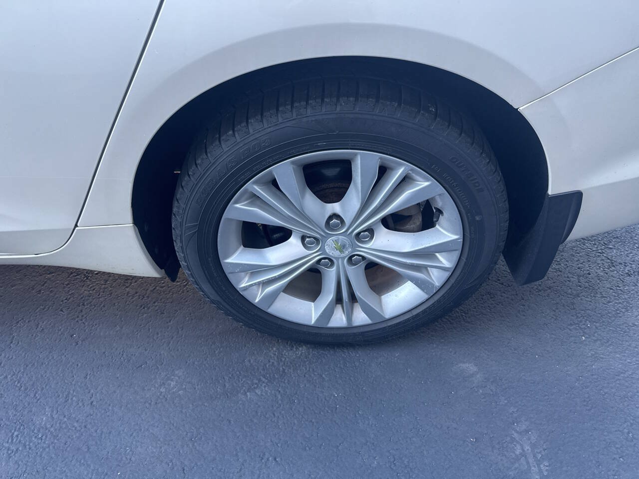 Used 2014 Chevrolet Impala LT w/ Premium Seating Package FWD image 6