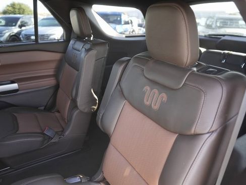 Used 2022 Ford Explorer King Ranch w/ Class IV Trailer Tow Package image 14