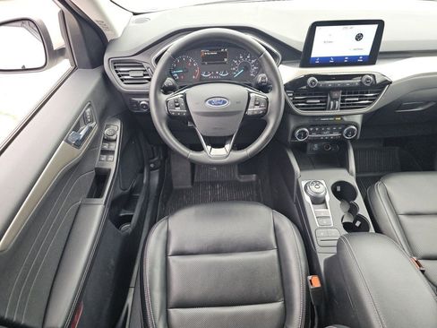 Used 2022 Ford Escape SEL image 4