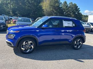 New 2026 Hyundai Venue SEL video 2