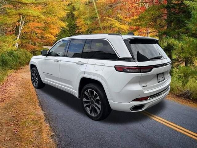 Certified 2023 Jeep Grand Cherokee Overland AWD/4WD image 7