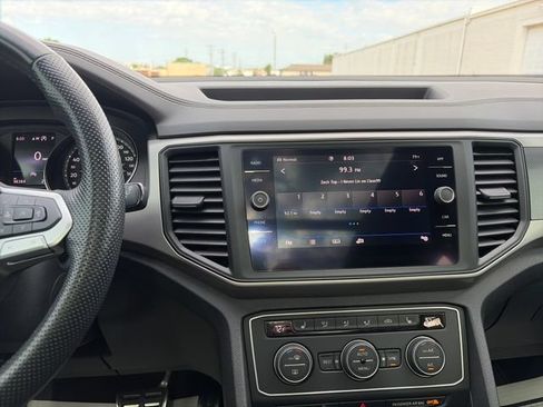 Used 2021 Volkswagen Atlas SE w/ Panoramic Sunroof Package AWD/4WD image 23