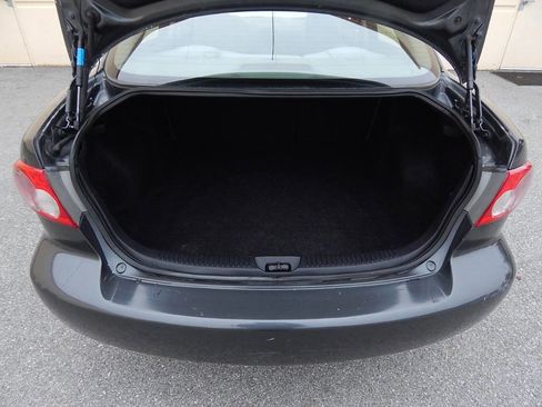 Used 2004 MAZDA MAZDA6 i image 20