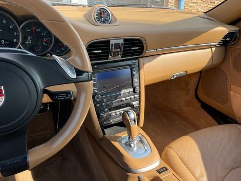 Used 2011 Porsche 911 Carrera RWD image 31