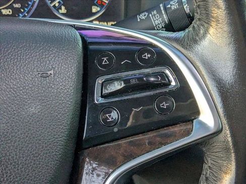 Used 2013 Cadillac XTS Premium image 5