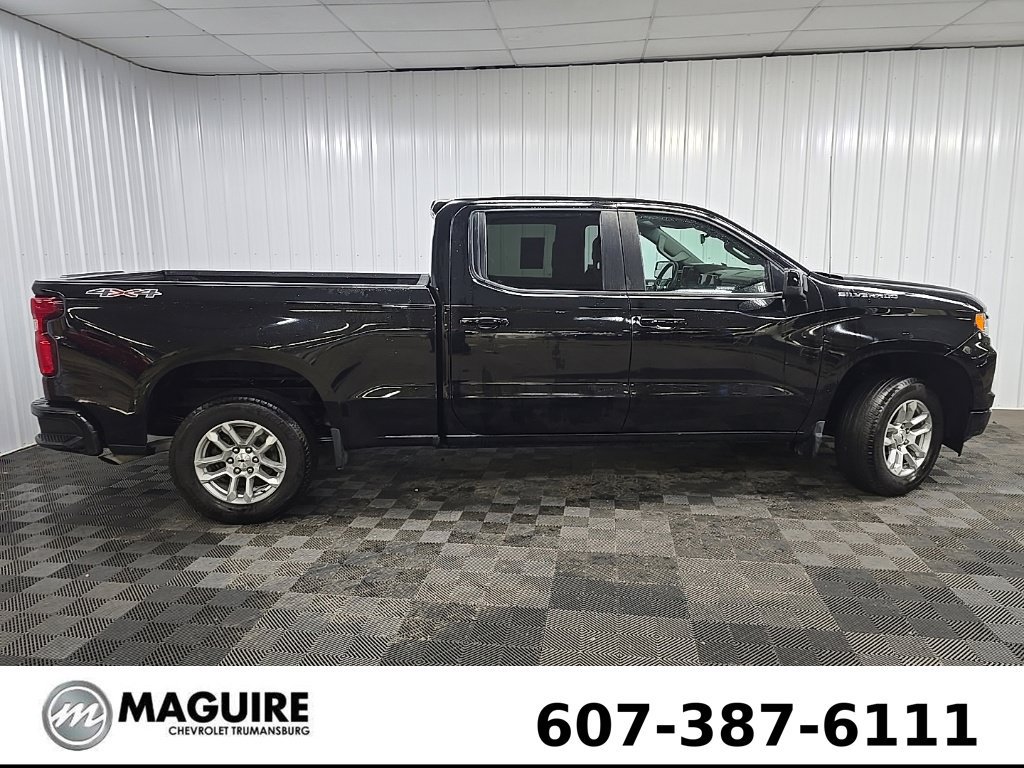 Used 2023 Chevrolet Silverado 1500 RST AWD/4WD image 2