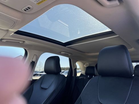 Certified 2022 Ford Edge Titanium w/ Equipment Group 301A image 15