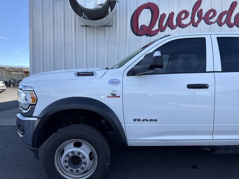 Used 2020 RAM 4500 Tradesman w/ Chrome Appearance Group image 13