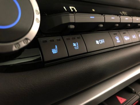 New 2026 Toyota Tundra Platinum image 17