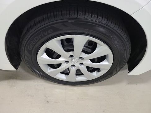 Used 2023 Toyota Corolla LE FWD image 34