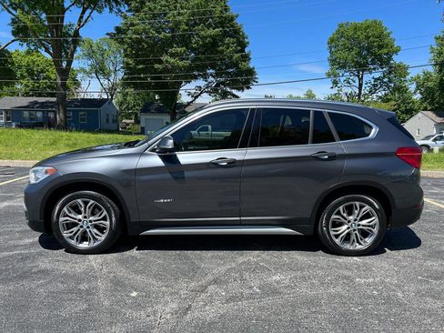 Used 2017 BMW X1 xDrive28i AWD/4WD image 2
