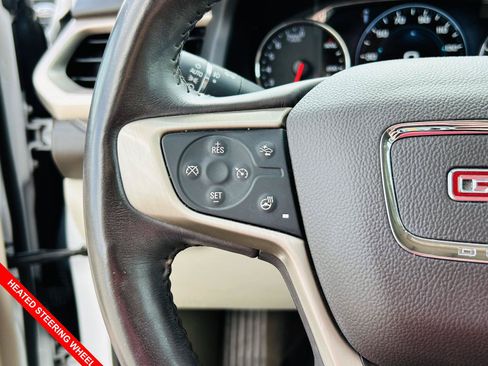 Used 2018 GMC Acadia Denali w/ Technology Package AWD/4WD image 9