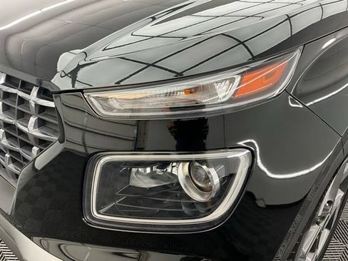 Used 2021 Hyundai Venue SEL w/ Premium Package FWD image 27