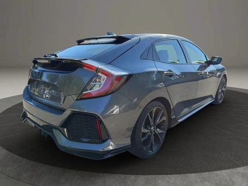 Used 2018 Honda Civic Sport image 5