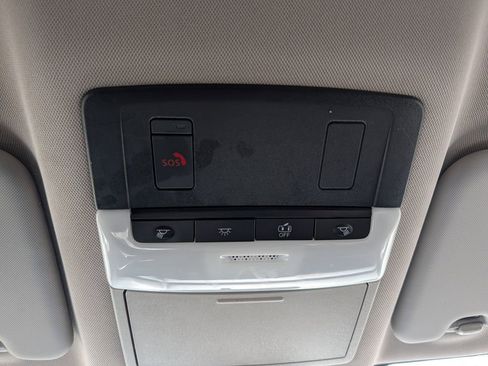 Used 2025 Nissan Rogue SV image 51