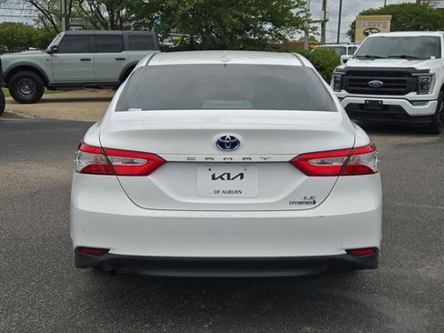 Used 2020 Toyota Camry LE w/ Sunroof Package FWD image 12