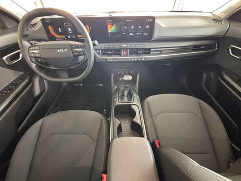 Used 2025 Kia K4 FWD image 33